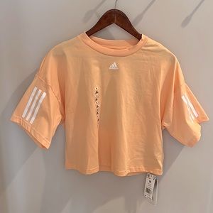 Adidas women’s box tee with or pen back